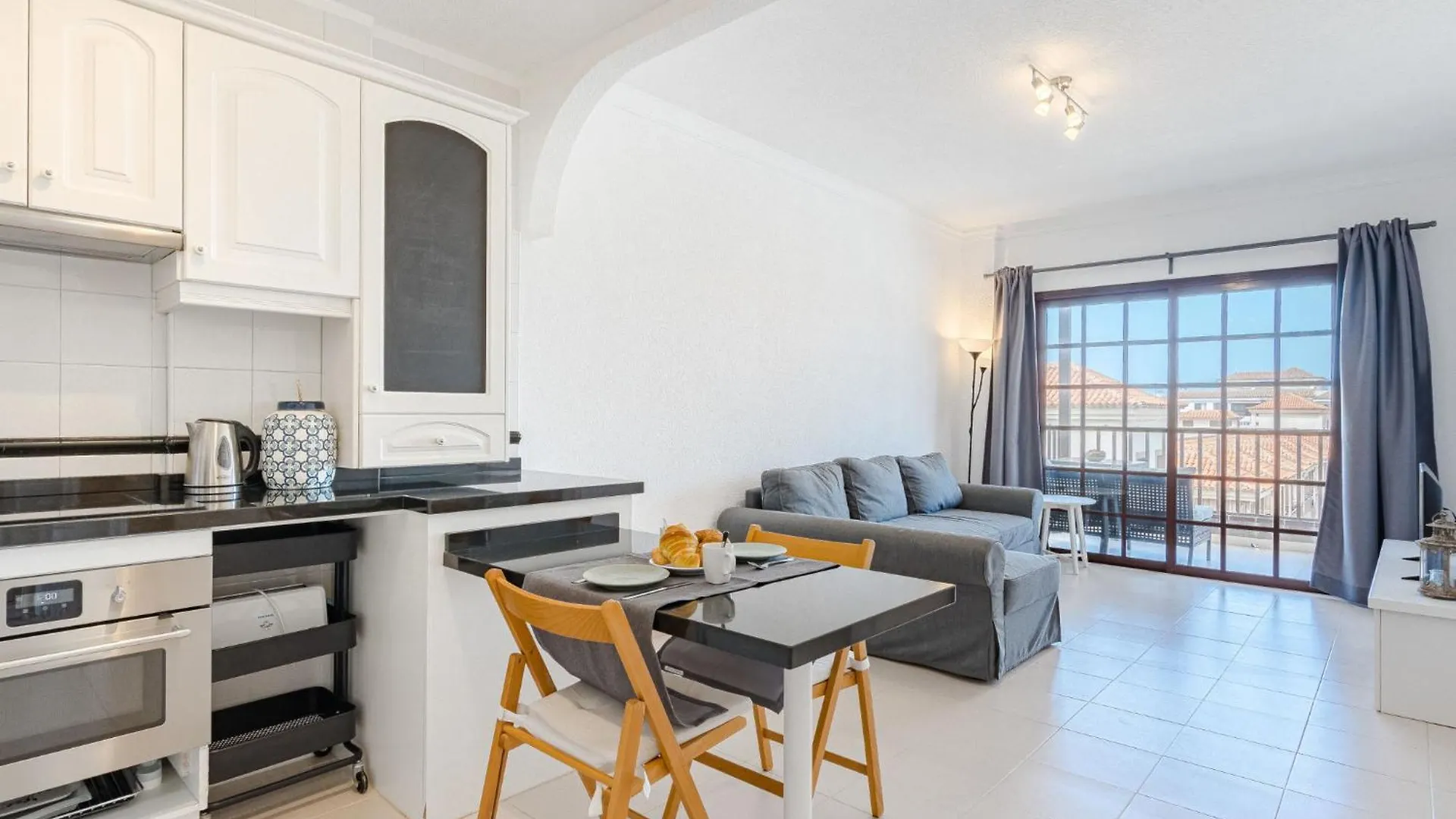 Apartment Balcon Del Mar-5 By Interhome Costa Del Silencio Spain